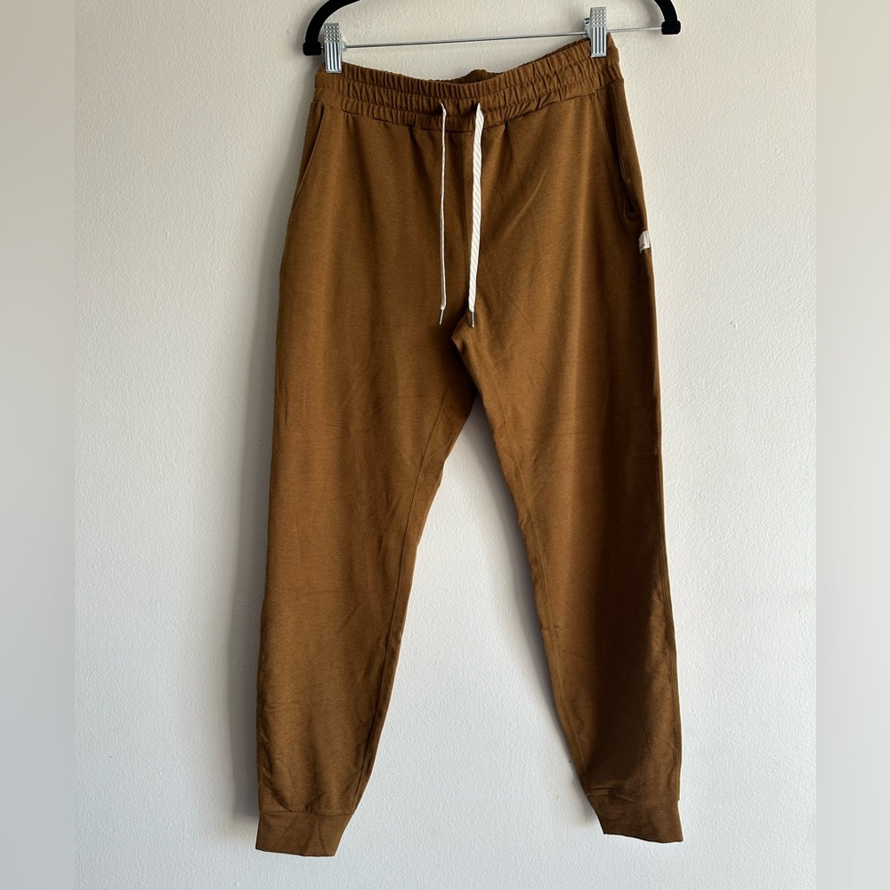 Vuori Caramel Brown Jogger Pants with White Drawstring